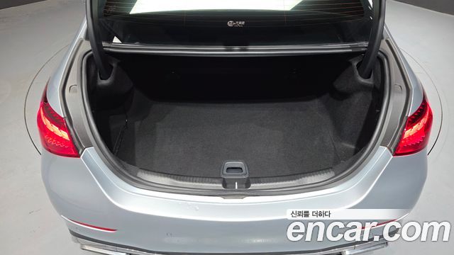 Mercedes-Benz C-Class C300 4MATIC AMG Line