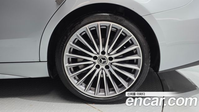 Mercedes-Benz C-Class C300 4MATIC AMG Line