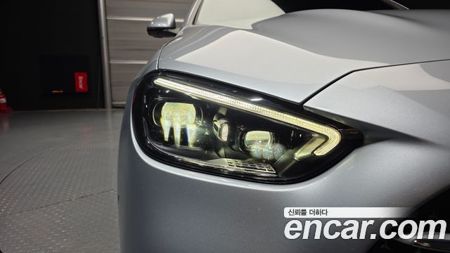 Mercedes-Benz C-Class C300 4MATIC AMG Line