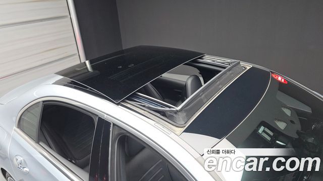 Mercedes-Benz C-Class C300 4MATIC AMG Line