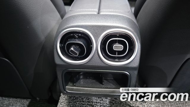 Mercedes-Benz C-Class C300 4MATIC AMG Line