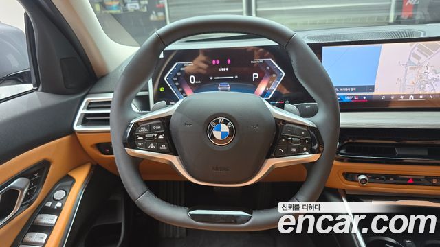 BMW 3-Series 320i