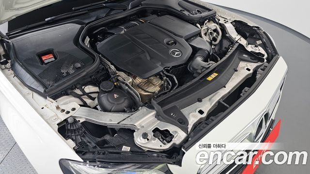 Mercedes-Benz E-Class E220d Avantgarde