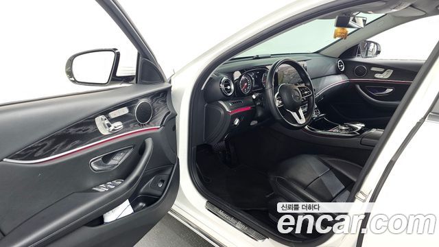 Mercedes-Benz E-Class E220d Avantgarde