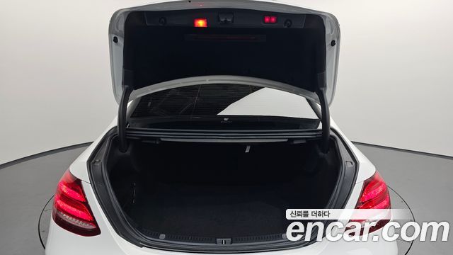 Mercedes-Benz E-Class E220d Avantgarde