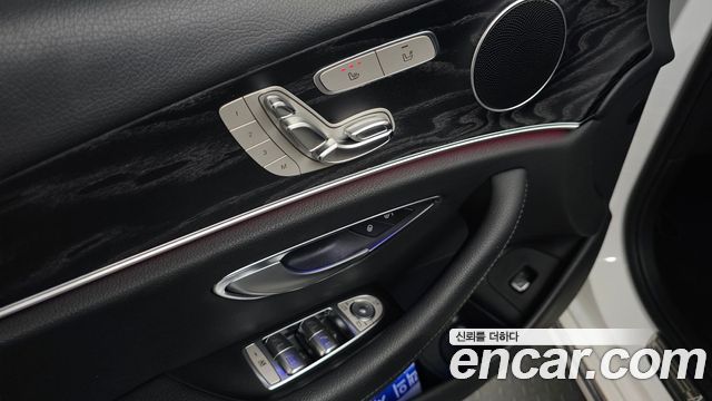 Mercedes-Benz E-Class E220d Avantgarde