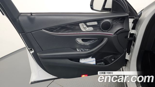 Mercedes-Benz E-Class E220d Avantgarde