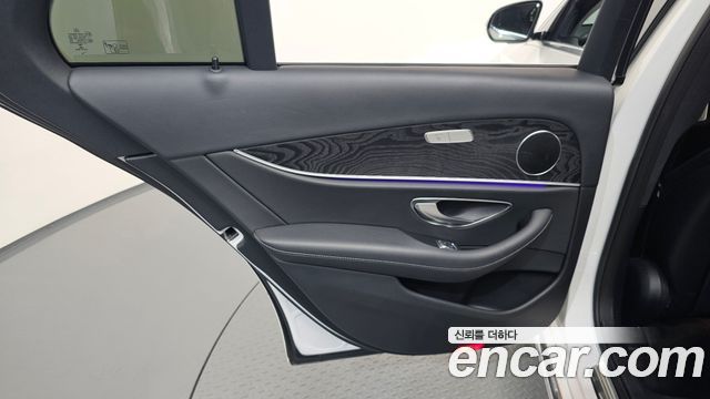 Mercedes-Benz E-Class E220d Avantgarde