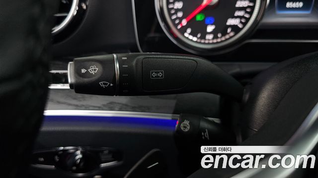 Mercedes-Benz E-Class E220d Avantgarde