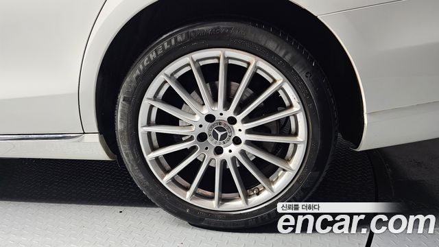 Mercedes-Benz E-Class E250 Exclusive