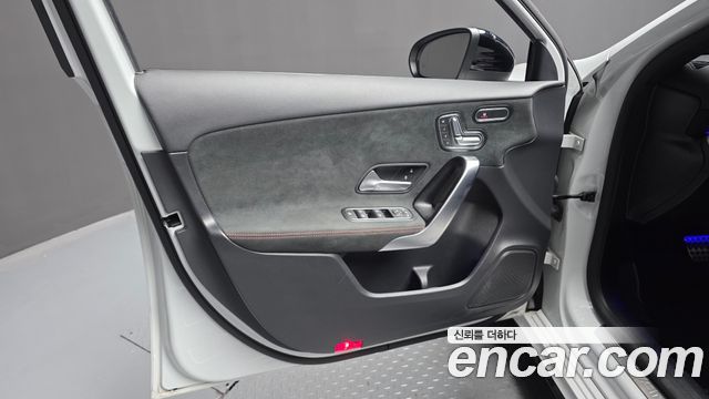 Mercedes-Benz A-Class AMG A45 4MAITC+ Hatchback