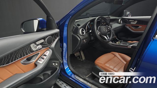Mercedes-Benz GLC-Class GLC300e 4MATIC Coupe