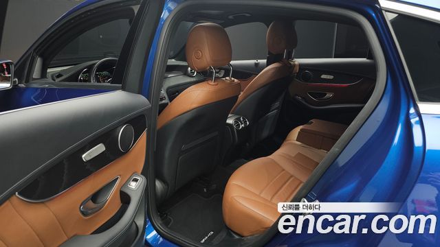 Mercedes-Benz GLC-Class GLC300e 4MATIC Coupe