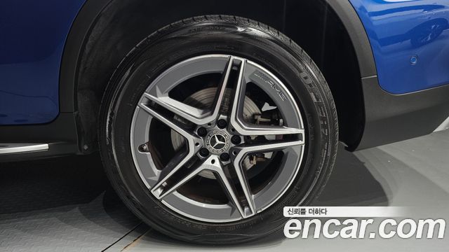 Mercedes-Benz GLC-Class GLC300e 4MATIC Coupe