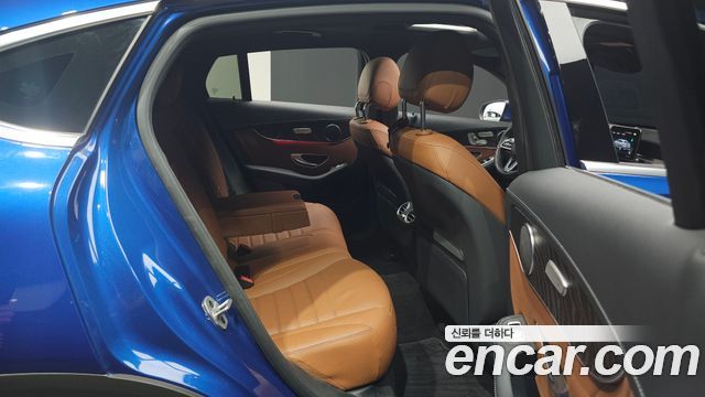 Mercedes-Benz GLC-Class GLC300e 4MATIC Coupe