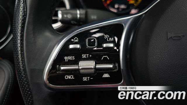 Mercedes-Benz GLC-Class GLC300e 4MATIC Coupe