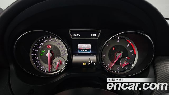 Mercedes-Benz CLA-Class CLA200 d 4MATIC