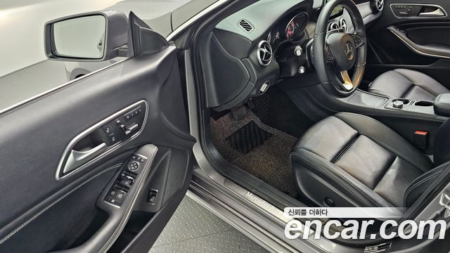 Mercedes-Benz CLA-Class CLA200 d 4MATIC