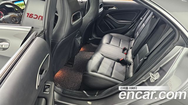Mercedes-Benz CLA-Class CLA200 d 4MATIC