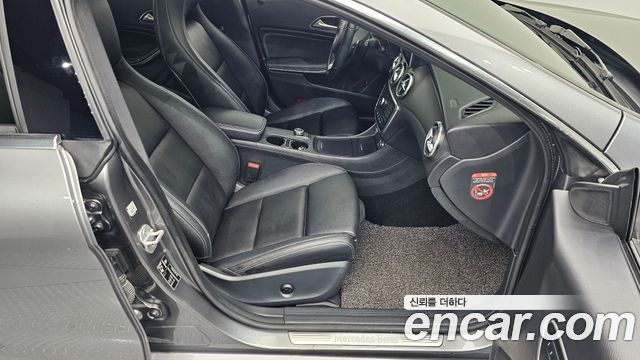 Mercedes-Benz CLA-Class CLA200 d 4MATIC