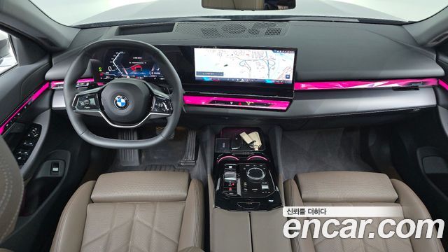 BMW 5-Series 520i