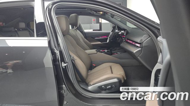 BMW 5-Series 520i