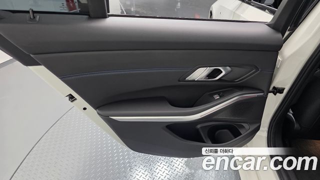 BMW 3-Series 320i M Sport