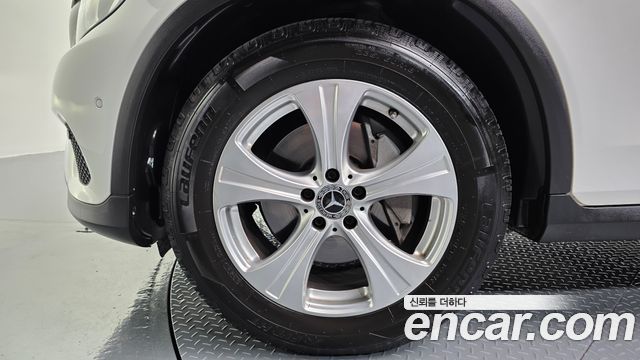 Mercedes-Benz GLC-Class GLC220 d 4MATIC