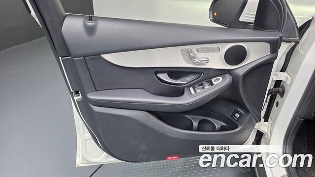 Mercedes-Benz GLC-Class GLC220 d 4MATIC