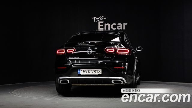 Mercedes-Benz GLC-Class GCL300 4MATIC Coupe