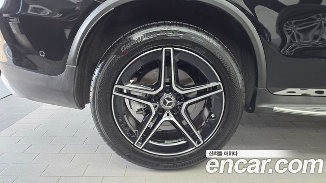 Mercedes-Benz GLC-Class GCL300 4MATIC Coupe