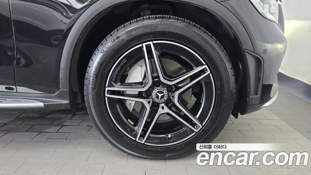 Mercedes-Benz GLC-Class GCL300 4MATIC Coupe