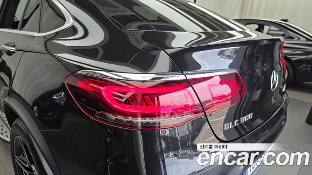 Mercedes-Benz GLC-Class GCL300 4MATIC Coupe