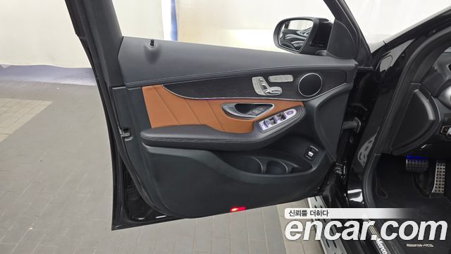 Mercedes-Benz GLC-Class GCL300 4MATIC Coupe