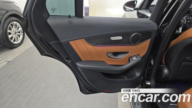 Mercedes-Benz GLC-Class GCL300 4MATIC Coupe