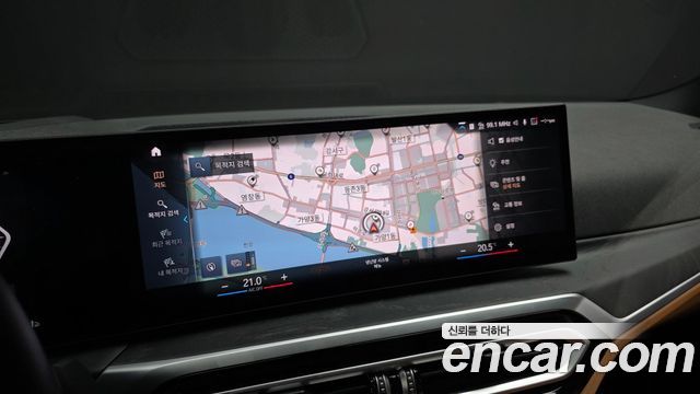 BMW 3-Series 320i