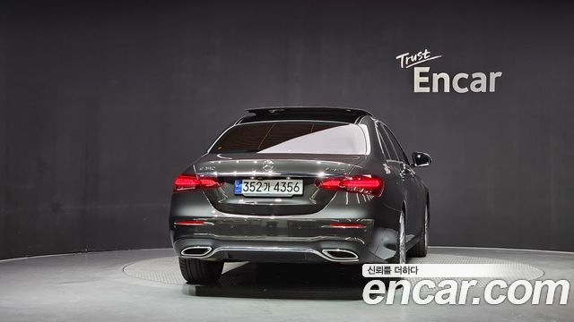 Mercedes-Benz E-Class E350 4MATIC AMG Line