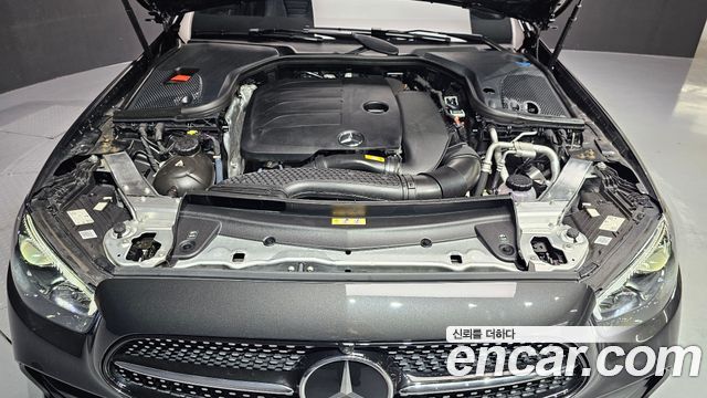 Mercedes-Benz E-Class E350 4MATIC AMG Line