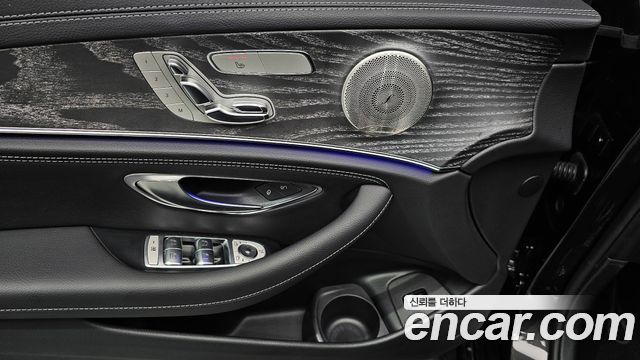 Mercedes-Benz E-Class E350 4MATIC AMG Line