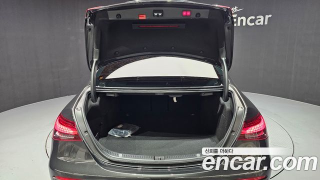 Mercedes-Benz E-Class E350 4MATIC AMG Line