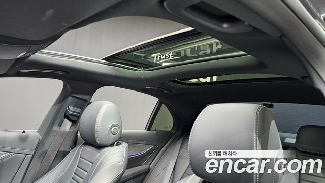 Mercedes-Benz E-Class E350 4MATIC AMG Line