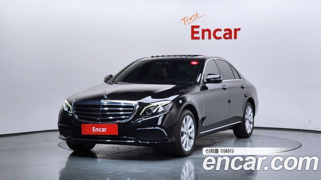 Mercedes-Benz E-Class E300 4MATIC Exclusive