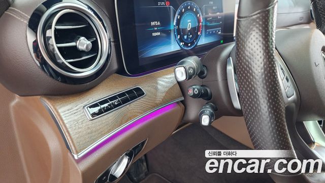 Mercedes-Benz E-Class E300 4MATIC Exclusive