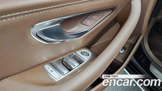 Mercedes-Benz E-Class E300 4MATIC Exclusive