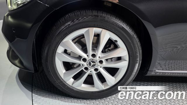 Mercedes-Benz C-Class C200 Avantgarde