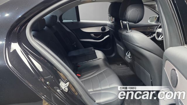 Mercedes-Benz C-Class C200 Avantgarde