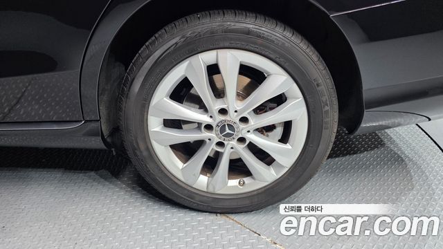 Mercedes-Benz C-Class C200 Avantgarde