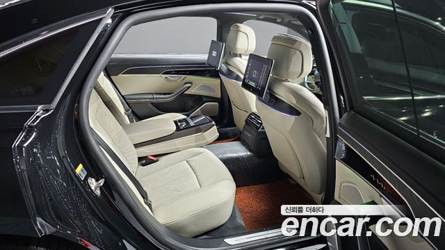 Audi A8 55 TFSI Quattro Premium LWB