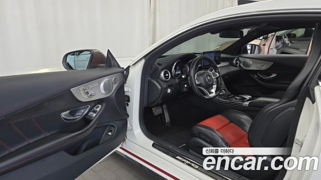 Mercedes-Benz C-Class C63 AMG Coupe
