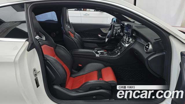 Mercedes-Benz C-Class C63 AMG Coupe